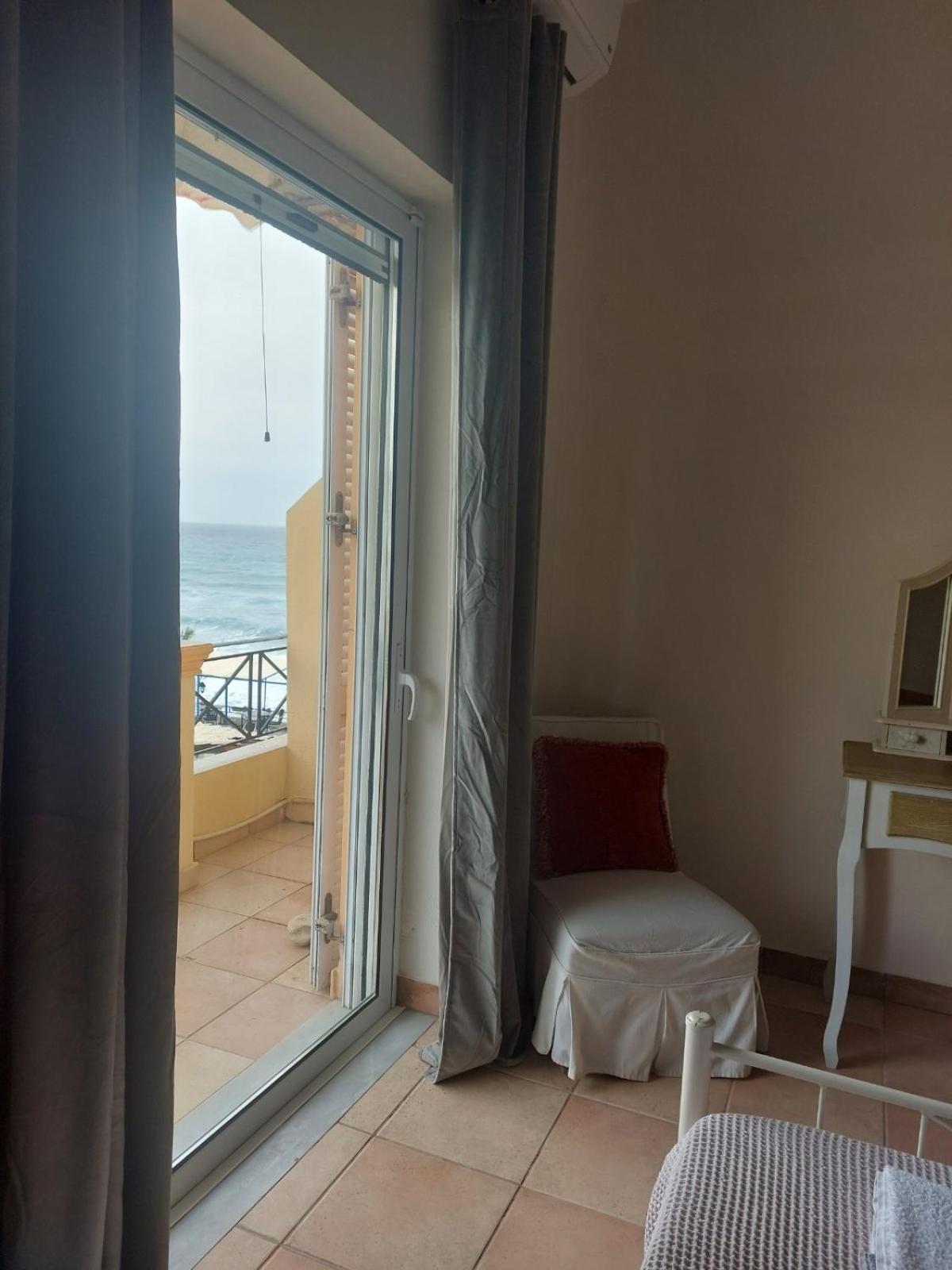 Foivos Seaside Apartments Agios Georgios  Room photo
