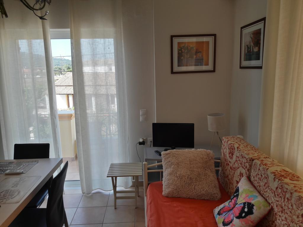 Foivos Seaside Apartments Agios Georgios  Exterior photo