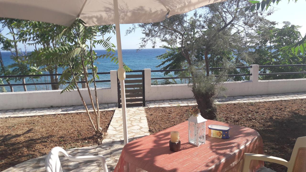 Foivos Seaside Apartments Agios Georgios  Exterior photo